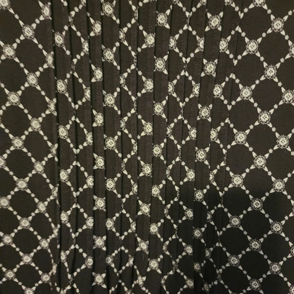 Adorable Black Zig checkered shift dress. Versatile. P XXL.‎ - Picture 4 of 11